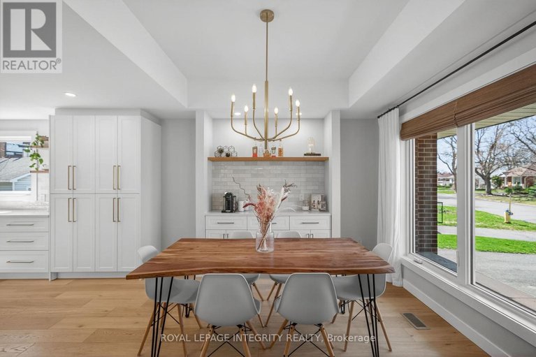 29673886/1145-greyrock-crescent/copeland-park/ottawa/ontario/K2C2A3_13