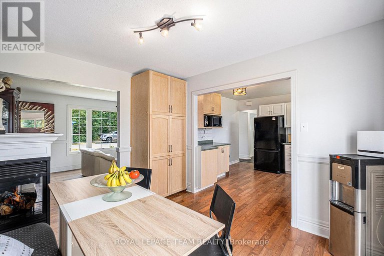 28708364/32-butterwick-street/munster/ottawa/ontario/K0A3P0_6