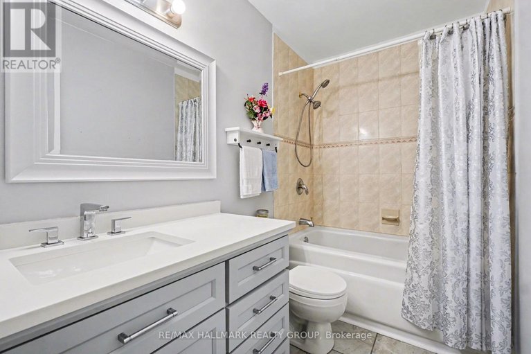 29562220/12d-arnold-drive/arbeatha-park/ottawa/ontario/K2H6V9_14