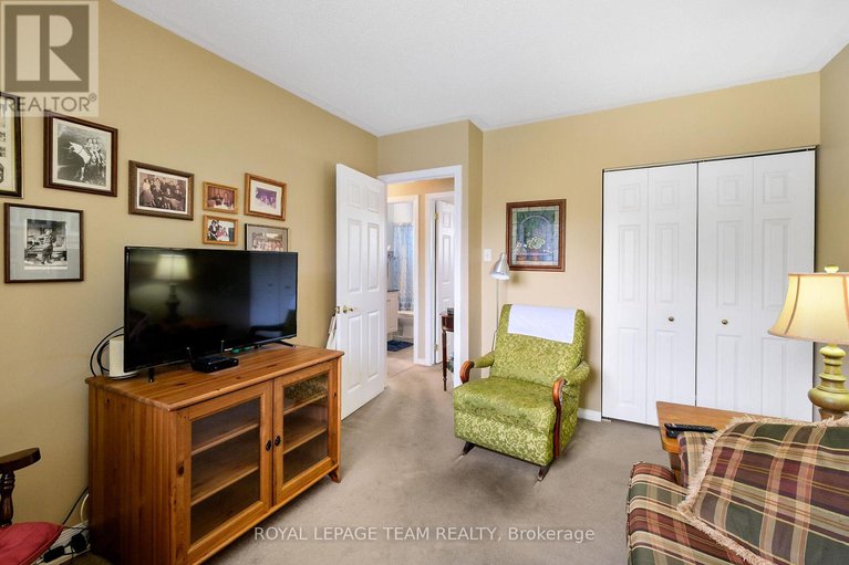 28636832/41-viewmount-drive/meadowlandscrestview/ottawa/ontario/K2G3C4_20