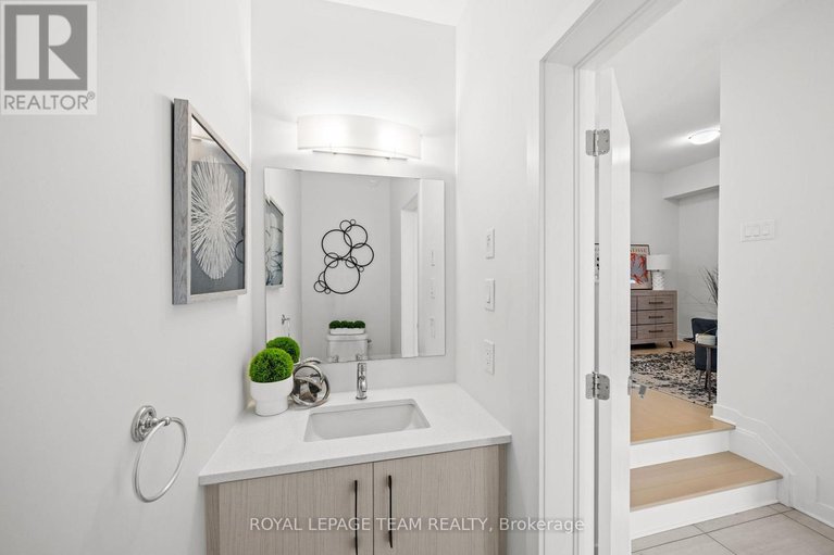 29423906/222-trumpeter-grove/riverside-southgloucester-glen/ottawa/ontario/K4M0N7_11