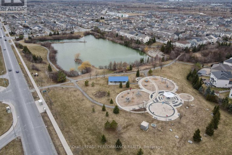 28379305/2782-grand-vista-circle/half-moon-bay/ottawa/ontario/K2J0W5_43