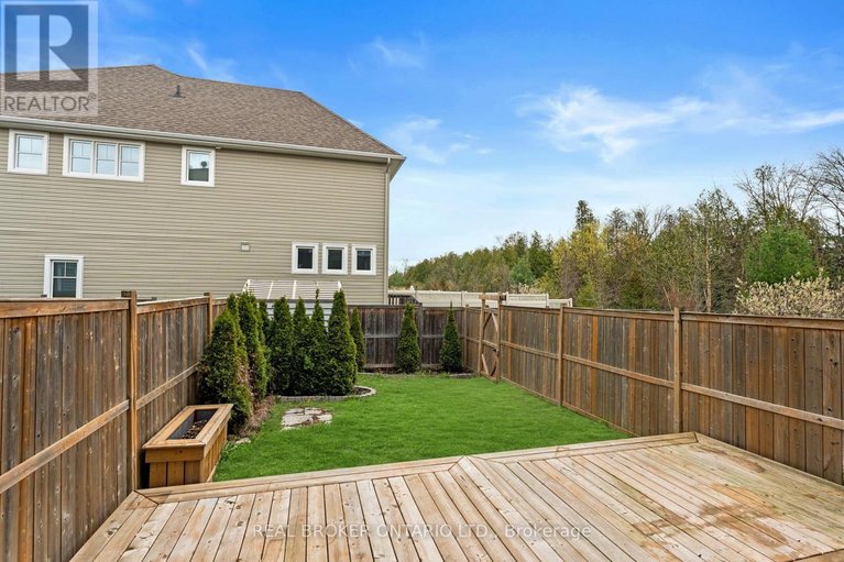 29464895/792-cedar-creek-drive/blossom-parkkemp-parkfindlay-creek/ottawa/ontario/K1T0M6_39