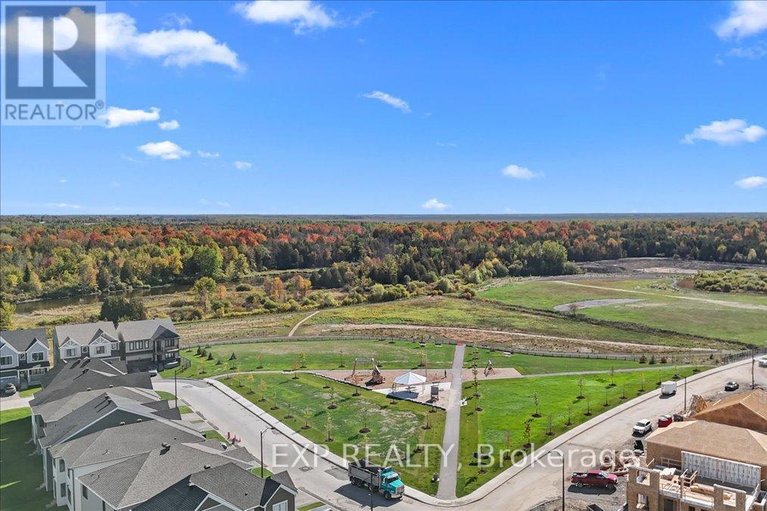 29561896/703-cheviot-street/goulbourn-twp-from-franktown-rdsouth-to-rideau/ottawa/ontario/K0A2Z0_4