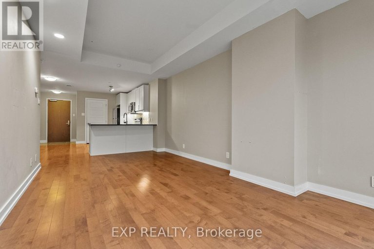 29557757/1006-330-titan-private/borden-farmstewart-farmcarleton-heightsparkwood-hills/ottawa/ontario/K2G1G3_12