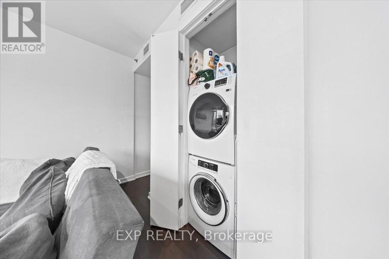 29486304/611-300-lisgar-street/ottawa-centre/ottawa/ontario/K2P0E2_18