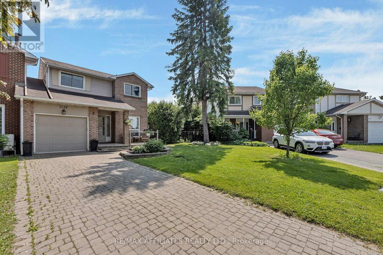 28429396/1138-ste-agathe-park/convent-glen-north/ottawa/ontario/K1C2B5_2