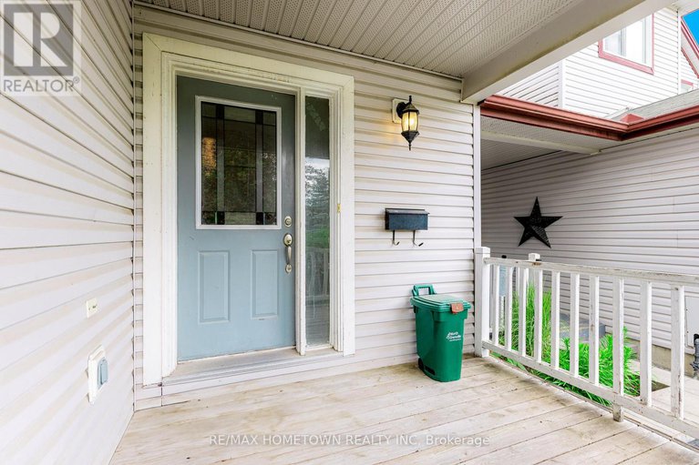 28498347/727-maley-street/kemptville/north-grenville/ontario/K0G1J0_3