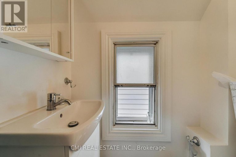28889323/95-adeline-street/west-centre-town/ottawa/ontario/K1S3L5_23