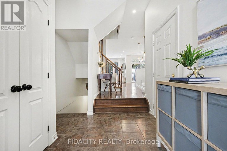 29327648/291-horseshoe-crescent/stittsville-north/ottawa/ontario/K2S0B7_4