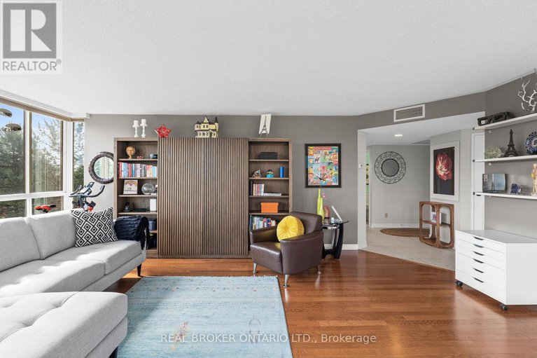 28595876/413-100-grant-carman-drive/borden-farmstewart-farmcarleton-heightsparkwood-hills/ottawa/ontario/K2E8B8_14