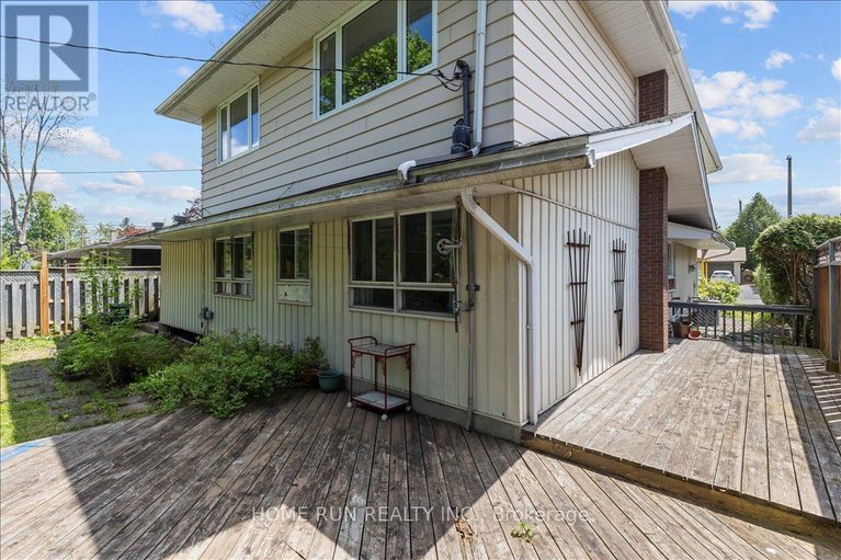 29444216/685-farmington-avenue/riverside-park-south/ottawa/ontario/K1V7H4_64