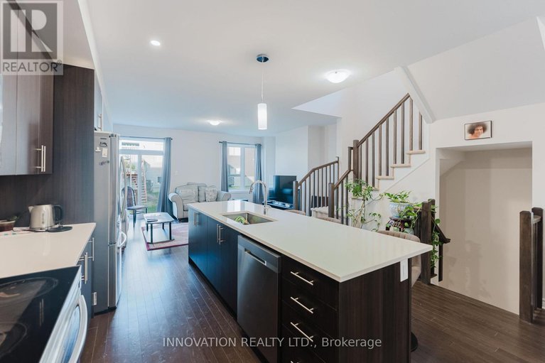 28861165/25-atop-lane/blossom-parkkemp-parkfindlay-creek/ottawa/ontario/K1X1G6_14