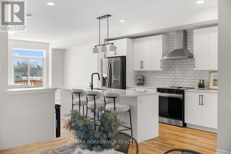 29543323/297-labelle-street/embrun/russell/ontario/K0A1W0_16