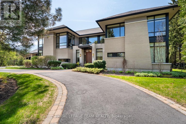 28315914/37-rothwell-drive/rothwell-heights/ottawa/ontario/K1J7G5_1
