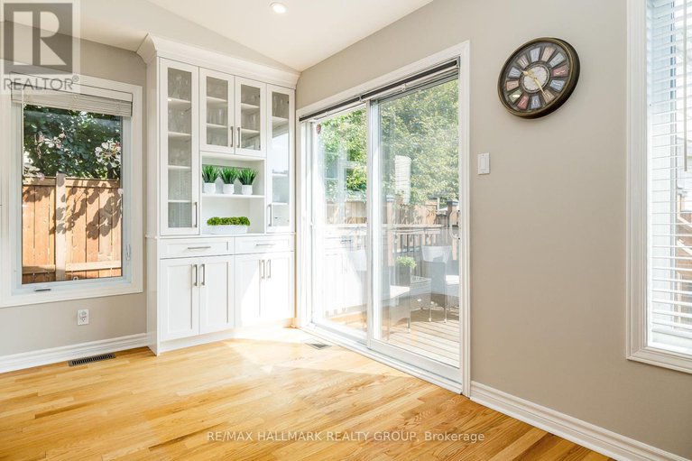 28620825/4-gros-morne-court/bridlewood/ottawa/ontario/K2M2W7_17