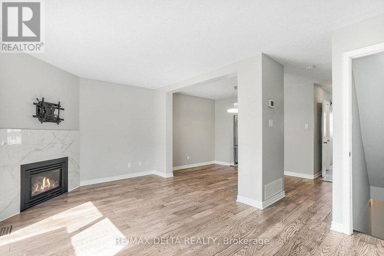 28227757/1822-loranger-court/chapel-hill/ottawa/ontario/K1C7H6_16
