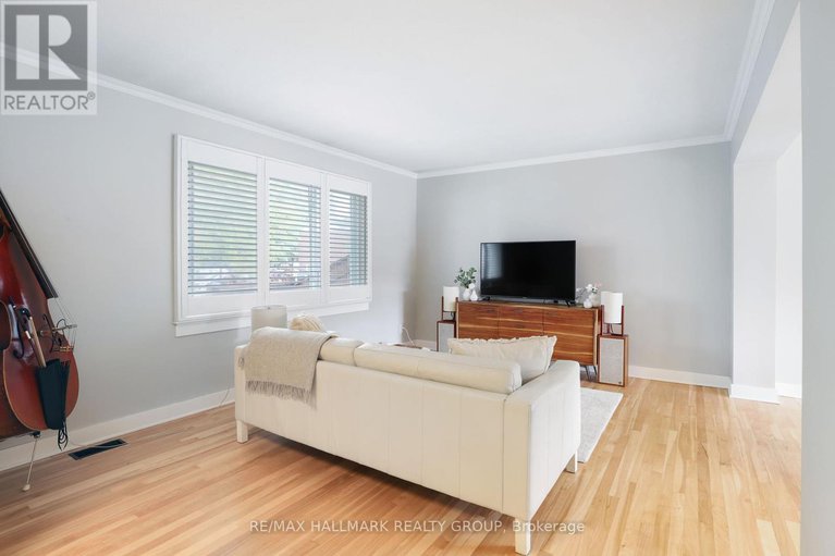 28903308/836-borthwick-avenue/castle-heightsrideau-high/ottawa/ontario/K1K2M8_7