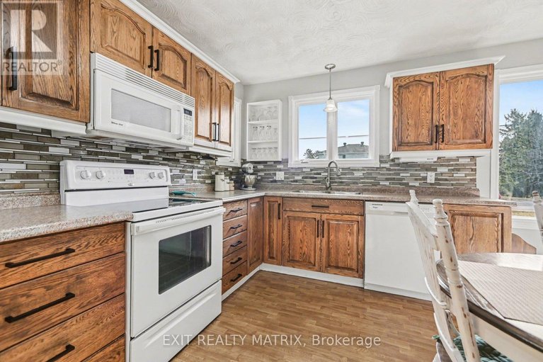 29597745/60-charles-street/north-stormont-finch-twp/north-stormont/ontario/K0A1R0_12