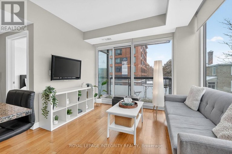 29504149/416-238-besserer-street/sandy-hill/ottawa/ontario/K1N6B1_9