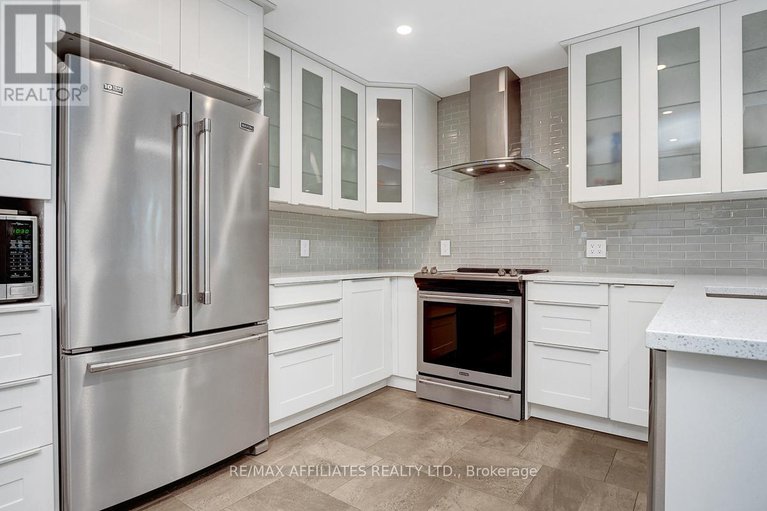 28483640/31-spur-avenue/bridlewood/ottawa/ontario/K2M2R9_22