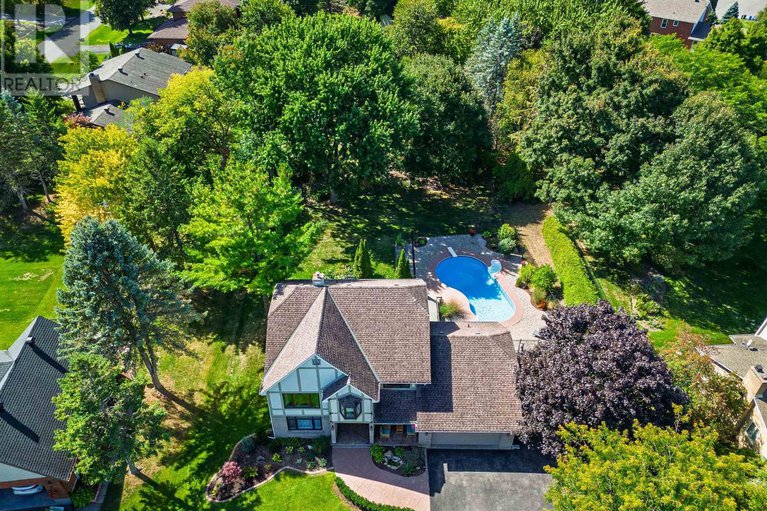 28869608/5558-south-island-park-drive/manotick-long-island-nicholls-island/ottawa/ontario/K4M1J2_2