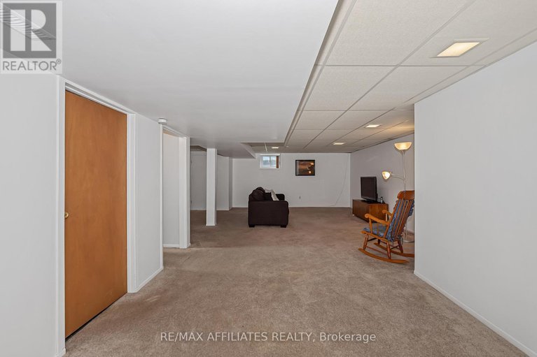 28804573/11-tripp-crescent/pheasant-run/ottawa/ontario/K2J1C5_22