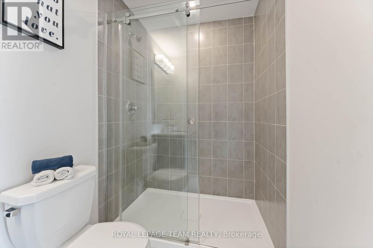 29118048/3040-travertine-way/half-moon-bay/ottawa/ontario/K2J6W9_26