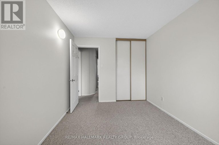 29643096/80-pickwick-drive/cedargrovefraserdale/ottawa/ontario/K2J3E2_36