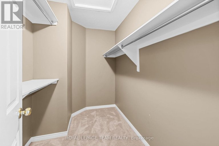 29458293/522-kentmare-crescent/strandherd/ottawa/ontario/K2J5P3_23