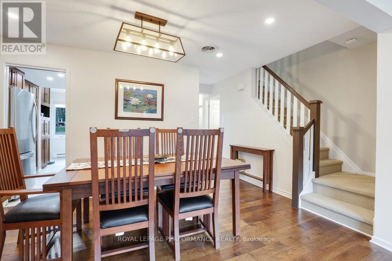 29039547/695-richmond-road/woodroffe/ottawa/ontario/K2A0G6_18