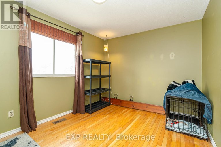 28989665/22-rickey-place/glencairnhazeldean/ottawa/ontario/K2L2E3_31