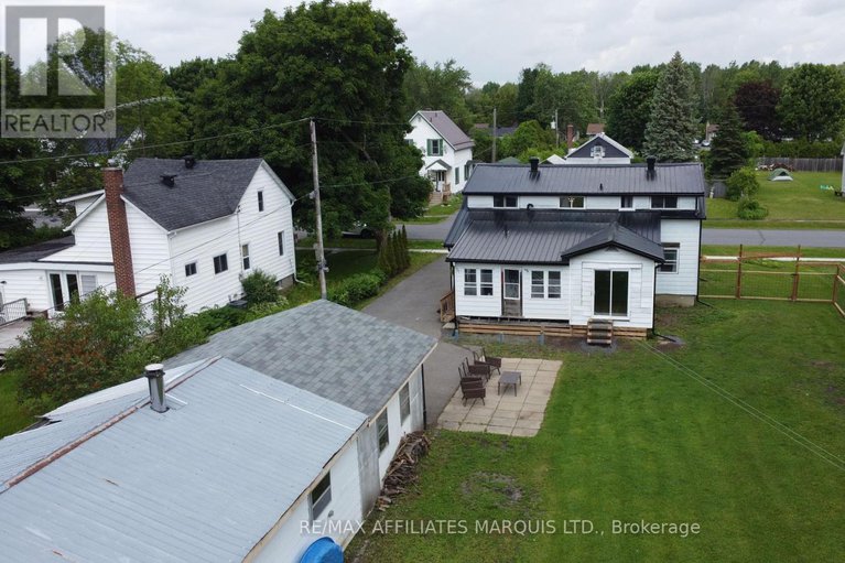 28450566/58-elm-street/ingleside/south-stormont/ontario/K0C1M0_6