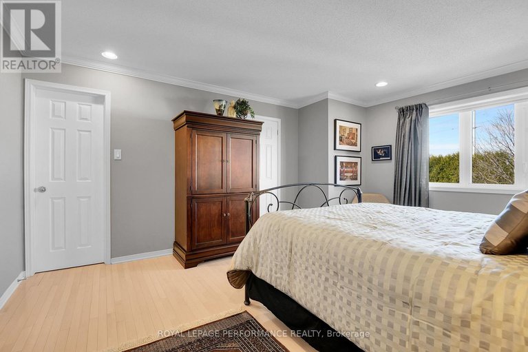 29647824/2104-liska-street/avalon-east/ottawa/ontario/K4A4J6_20