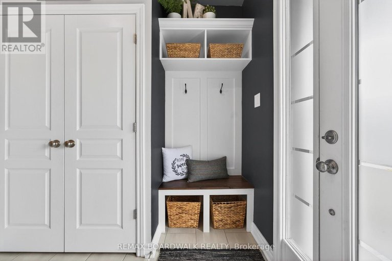 29665426/38-thunderbolt-street/emerald-meadowstrailwest/ottawa/ontario/K2V0L9_4