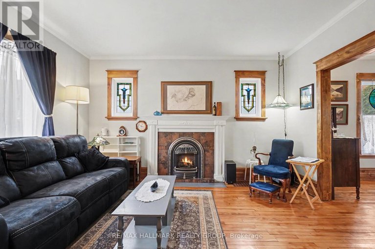 29621621/115-hamilton-avenue-n/ottawa-west/ottawa/ontario/K1Y1C1_5