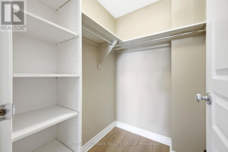 29592888/c-170-hornchurch-lane/longfields/ottawa/ontario/K2J2T3_25