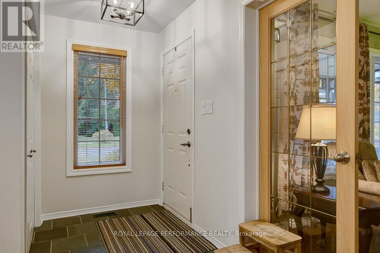 29434001/32-parklands-avenue/village-of-russell/russell/ontario/K4R1A2_5