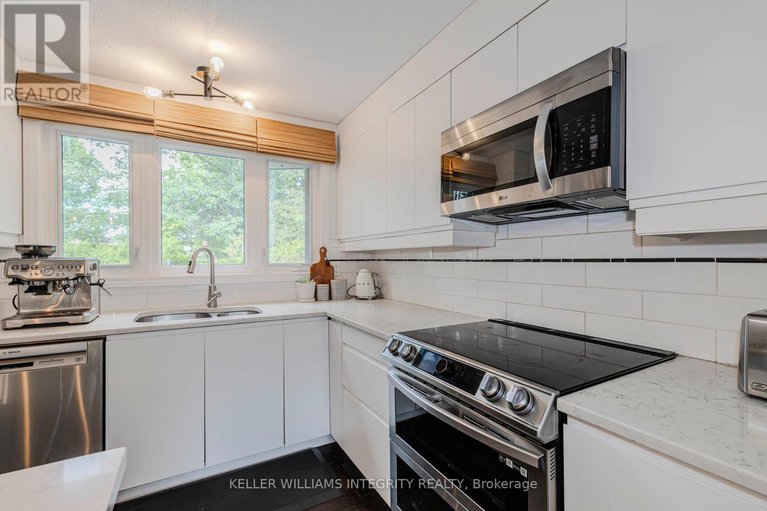 28506368/31-ashgrove-crescent/briargreen/ottawa/ontario/K2G0S1_14
