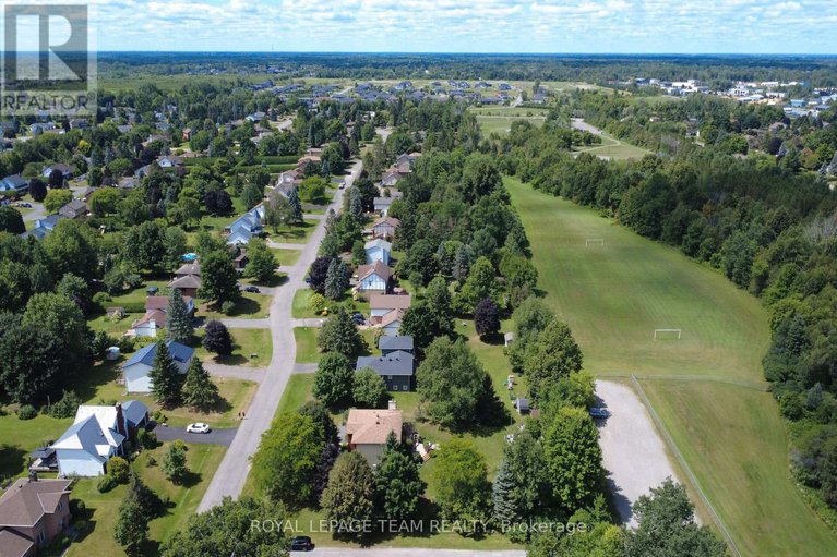 28764855/7117-quinnfield-way/greely/ottawa/ontario/K4P1B6_45