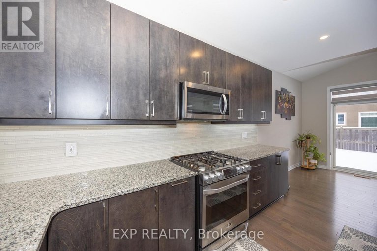 29457931/116-helen-rapp-way/blossom-parkkemp-parkfindlay-creek/ottawa/ontario/K1T0N4_26