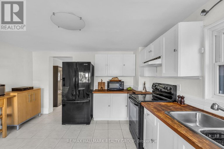 27896740/477-booth-street/west-centre-town/ottawa/ontario/K1R7L1_18
