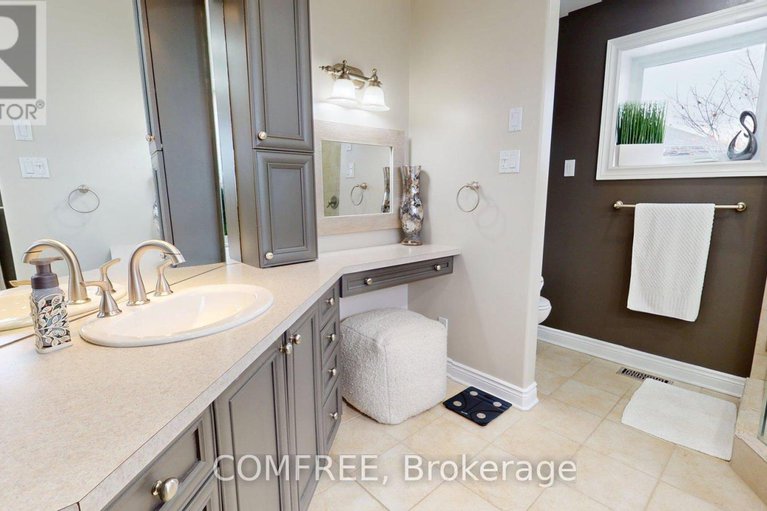 29132949/70-wilderness-way/stittsville-north/ottawa/ontario/K2S2E3_18