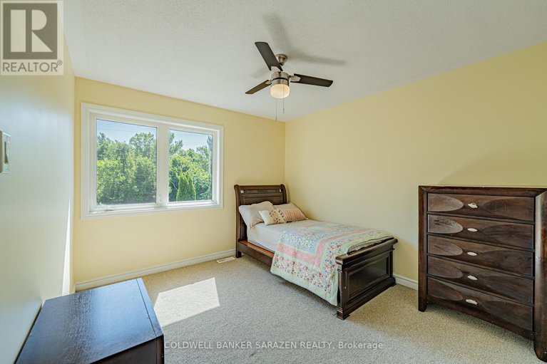 28532595/116-whernside-terrace-w/morgans-grantsouth-march/ottawa/ontario/K2W0C7_29