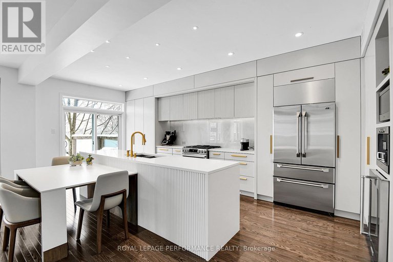 28147460/179-gracewood-crescent/blossom-parkkemp-parkfindlay-creek/ottawa/ontario/K1T0J3_6