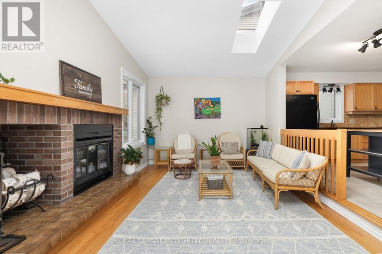 29474748/4-hackett-street/hunt-club-woods/ottawa/ontario/K1V0P8_17