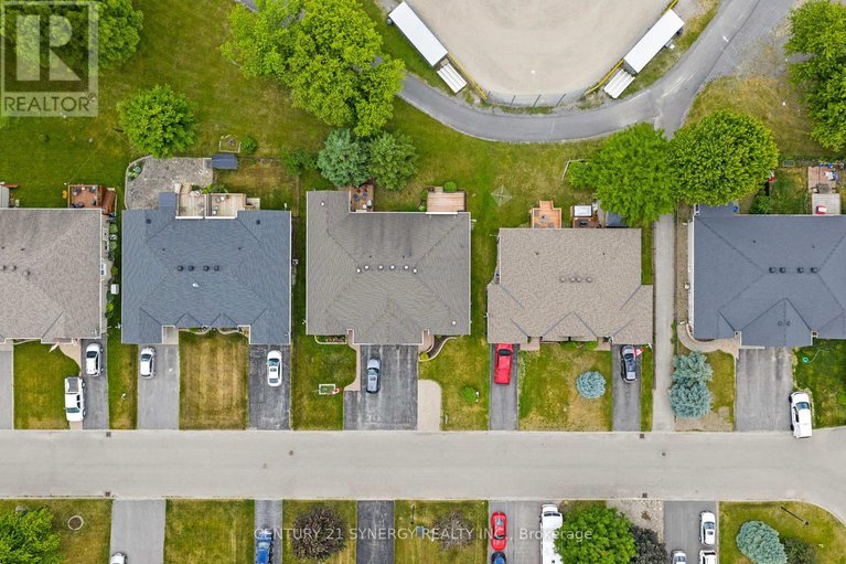 28591167/54-dr-gordon-crescent/kemptville/north-grenville/ontario/K0G1J0_42