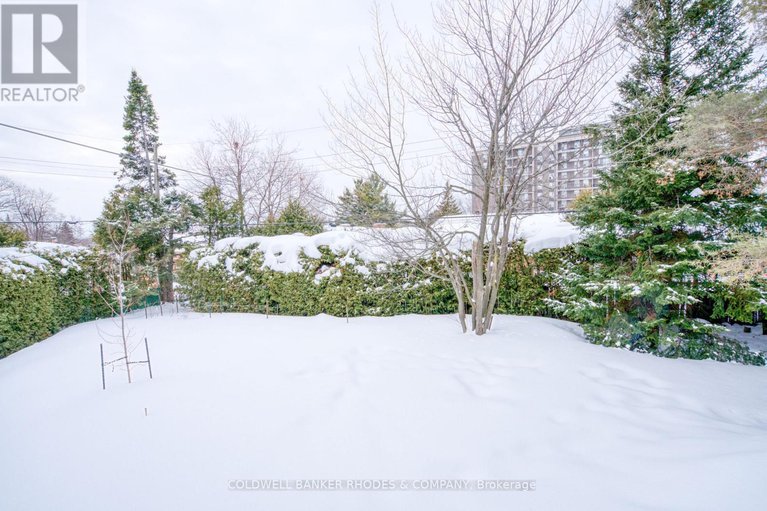 29414464/1858-sharel-drive/urbandale-acres/ottawa/ontario/K1H6W4_32