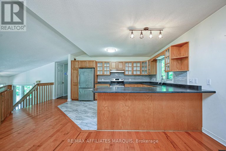 29385686/122-church-avenue/drummondnorth-elmsley-north-elmsley-twp/drummondnorth-elmsley/ontario/K7H0H1_12