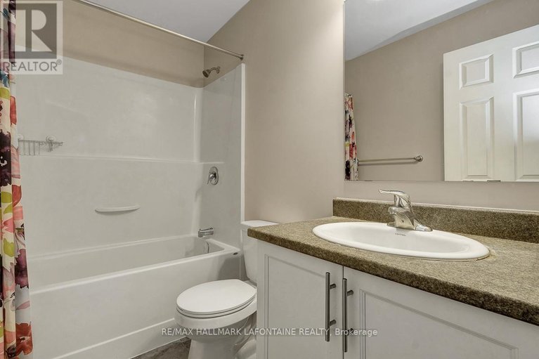 29501569/381-sweetflag-street/longfields/ottawa/ontario/K2J5Y7_31